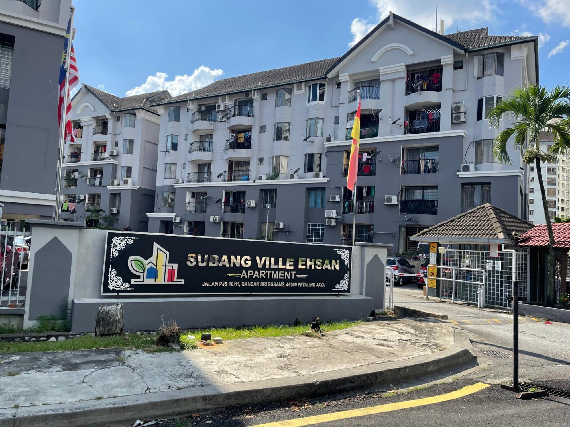 Subang Ville Ehsan Apartment Kampong Baharu Sungai Way Extérieur photo